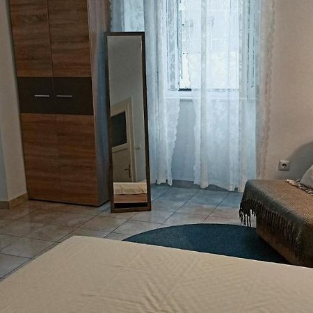 Studio Apartment Nika Free Parking Split Exterior foto