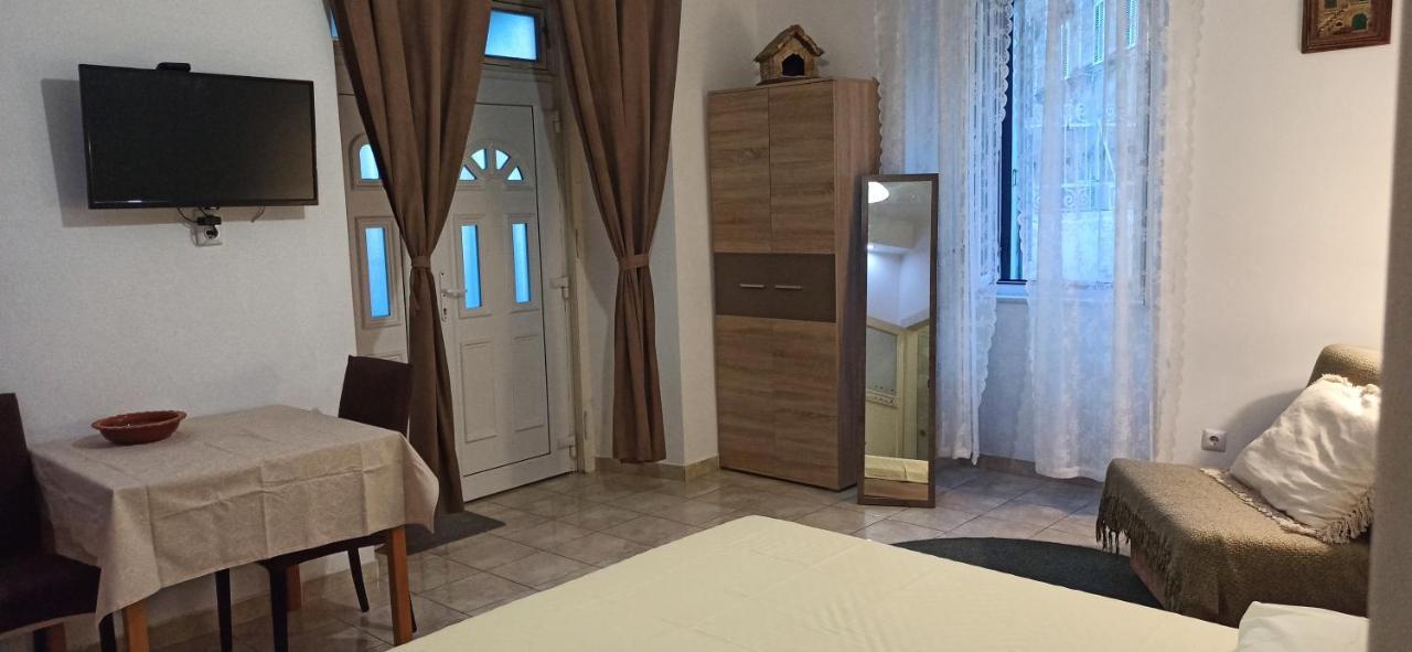 Studio Apartment Nika Free Parking Split Exterior foto