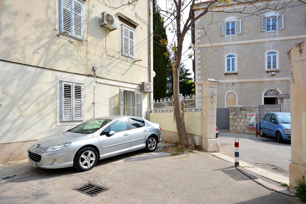 Studio Apartment Nika Free Parking Split Exterior foto